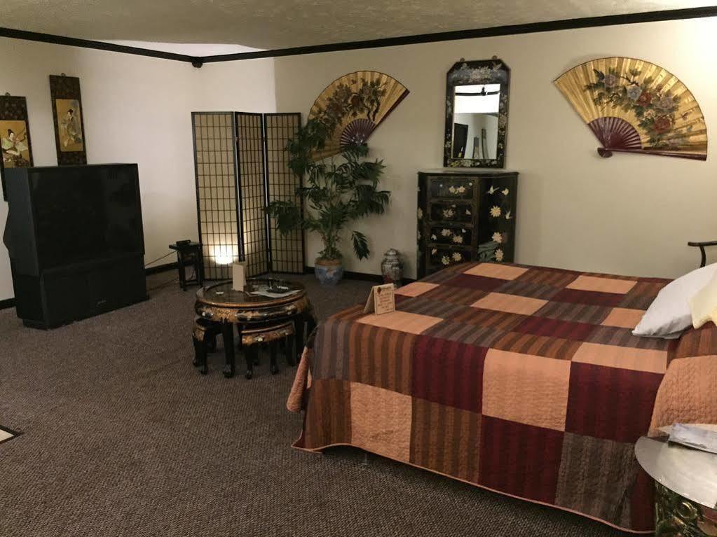 Howard Johnson Florence/ Cincinnati Area ภายนอก รูปภาพ